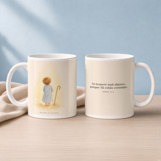 Aunque ande en valle de sombra, Tú estás conmigo | Taza bíblica para café | Salmo 23:4 — 15oz · Lectura azul sereno, arte y frase devocional en dos tazas