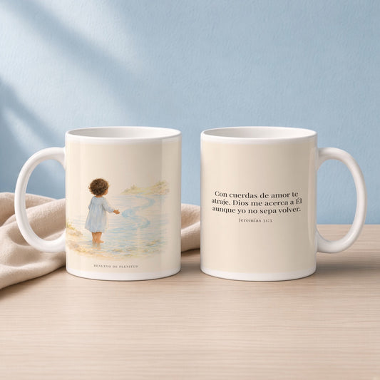 Con cuerdas de amor te atraje | Taza bíblica de cerámica | Jeremías 31:3 — 15oz · Lectura azul sereno, arte y frase devocional en dos tazas