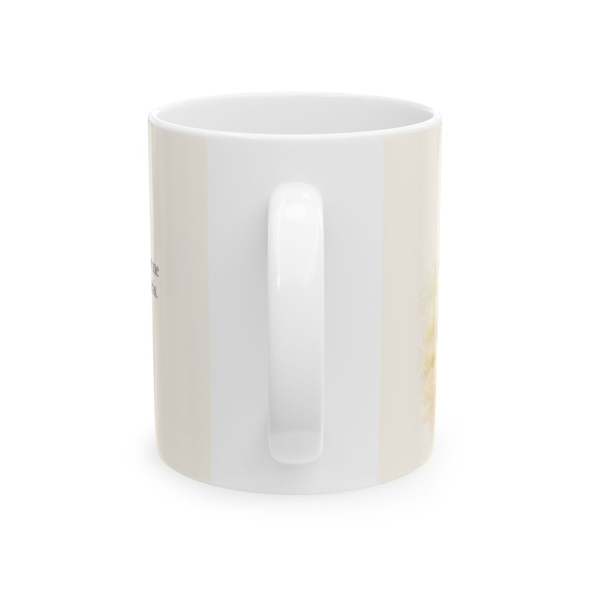 El Señor conduce con ternura a las que tienen cría | Taza de fe para cada mañana | Isaías 40:11 — 11 oz · Vista posterior