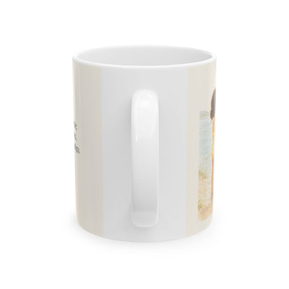 Esfuérzate y sé valiente | Taza de inspiración bíblica | Josué 1:9 — 11 oz · Vista posterior