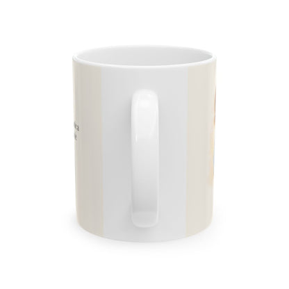 Dios responde a los que le llaman de verdad | Taza con arte cristiano | Salmo 145:18 — 11 oz · Vista posterior