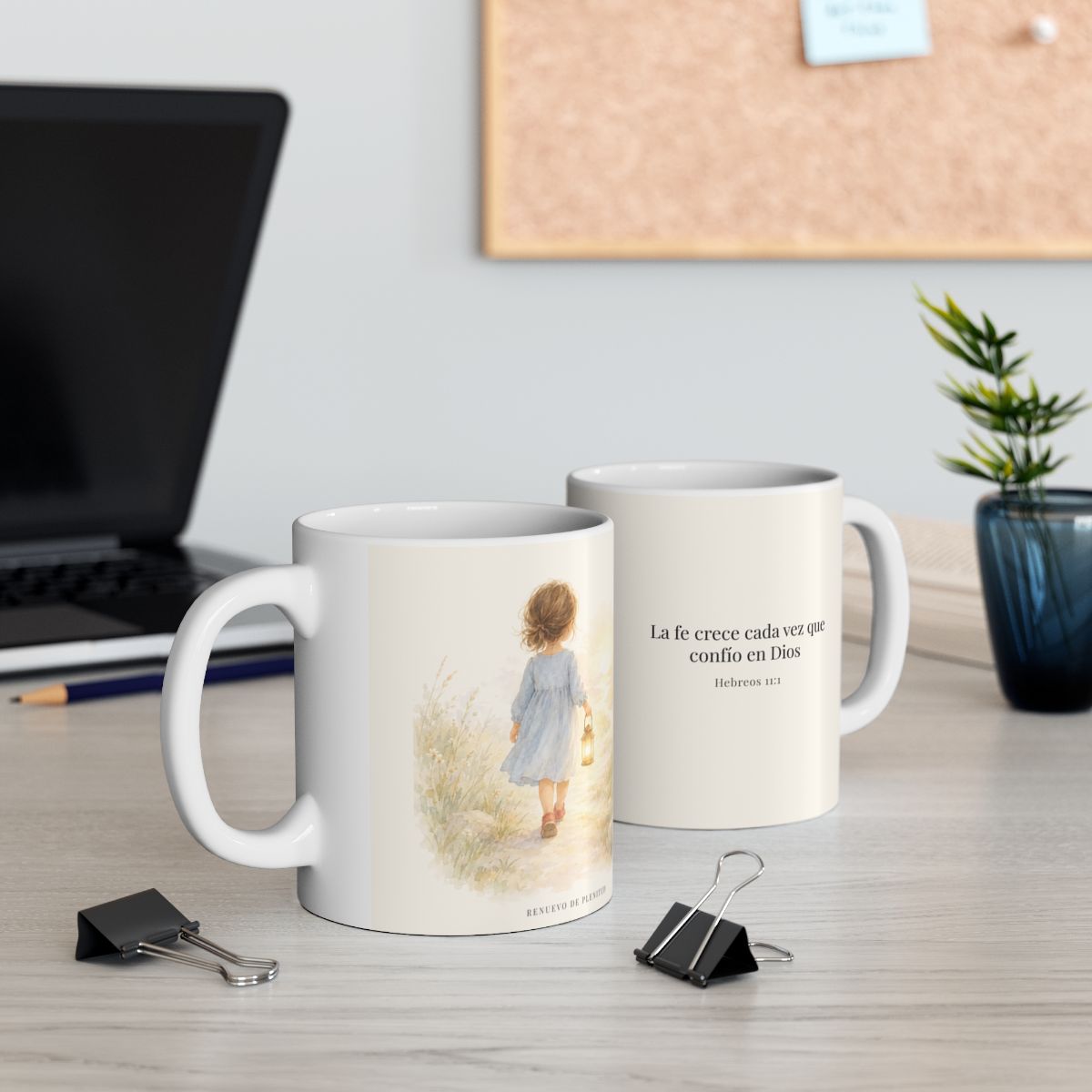 La fe crece cada vez que confío en Dios | Taza devocional de fe | Hebreos 11:1 — 11 oz · Contexto 2