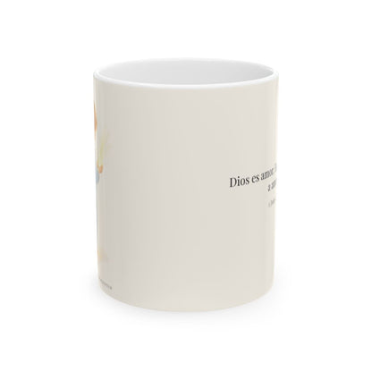 Quien no ama no conoce a Dios, porque Dios es amor | Taza bíblica de cerámica | 1 Juan 4:8 — 11 oz · Vista frontal