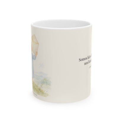 El Padre me da su apellido | Taza devocional de fe | 1 Juan 3:1 — 11 oz · Vista frontal