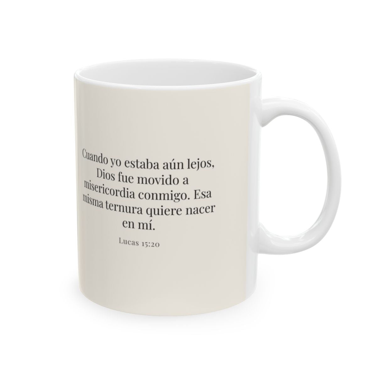 Dios es movido a misericordia | Taza cristiana con frase devocional | Lucas 15:20 — 11 oz · Cara bíblica