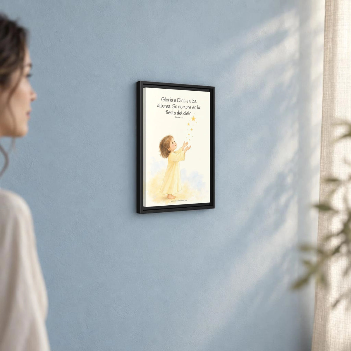 El cielo entero da gloria a Dios | Decoración de fe para pared | Lucas 2:14 — 12×18 pulgadas, marco negro, vista angular ambiental del marco flotante, escala física calibrada