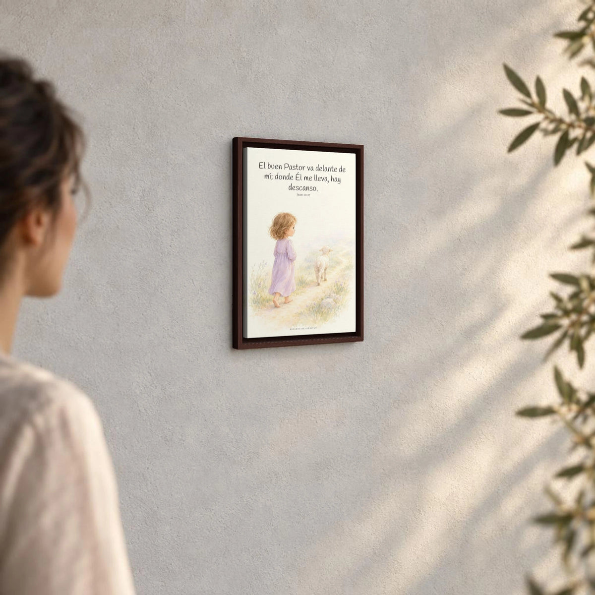 El buen Pastor va delante de mí | Decoración de fe para pared | Juan 10:27 — 12×18 pulgadas, marco espresso, vista angular ambiental del marco flotante, escala física calibrada