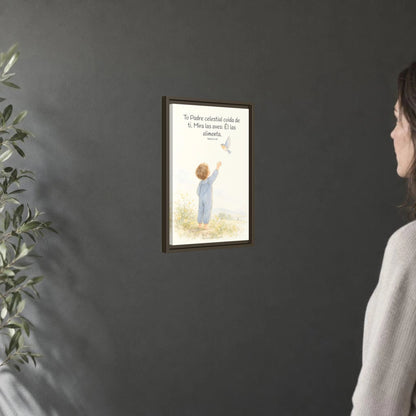 Tu Padre celestial cuida de mí — Lienzo Cristiano Enmarcado | Mateo 6:26 — 12×18 pulgadas, marco espresso, vista angular ambiental del marco flotante, escala física calibrada