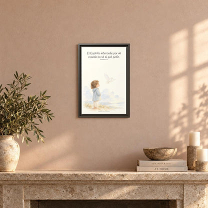 El Espíritu ora por mí cuando no tengo palabras — Lienzo Cristiano Enmarcado | Romanos 8:26 — 12×18 pulgadas, marco espresso, vista frontal ambiental, escala física calibrada