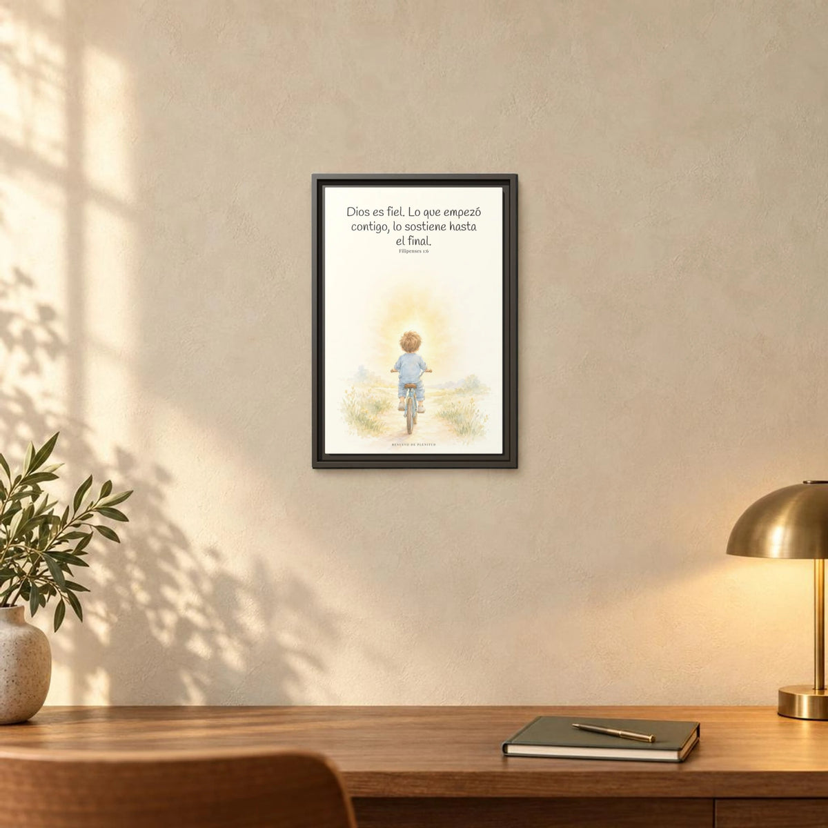 Dios es fiel y no deja a medias lo que promete | Cuadro bíblico para el hogar | Filipenses 1:6 — 12×18 pulgadas, marco espresso, vista frontal ambiental, escala física calibrada