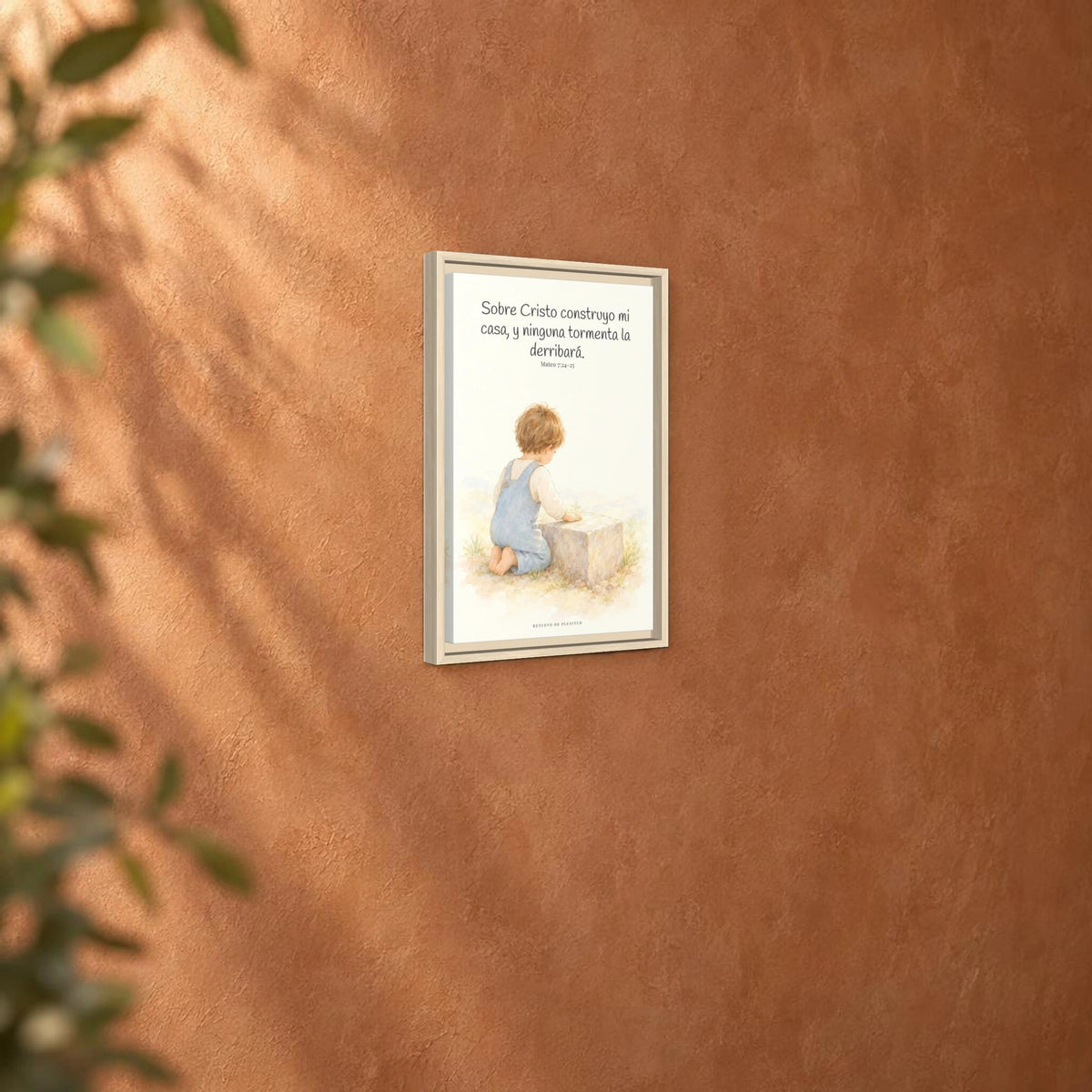 Sobre Cristo construyo mi casa — Lienzo Cristiano Enmarcado | Mateo 7:24-25 — 12×18 pulgadas, marco natural, vista angular ambiental del marco flotante, escala física calibrada