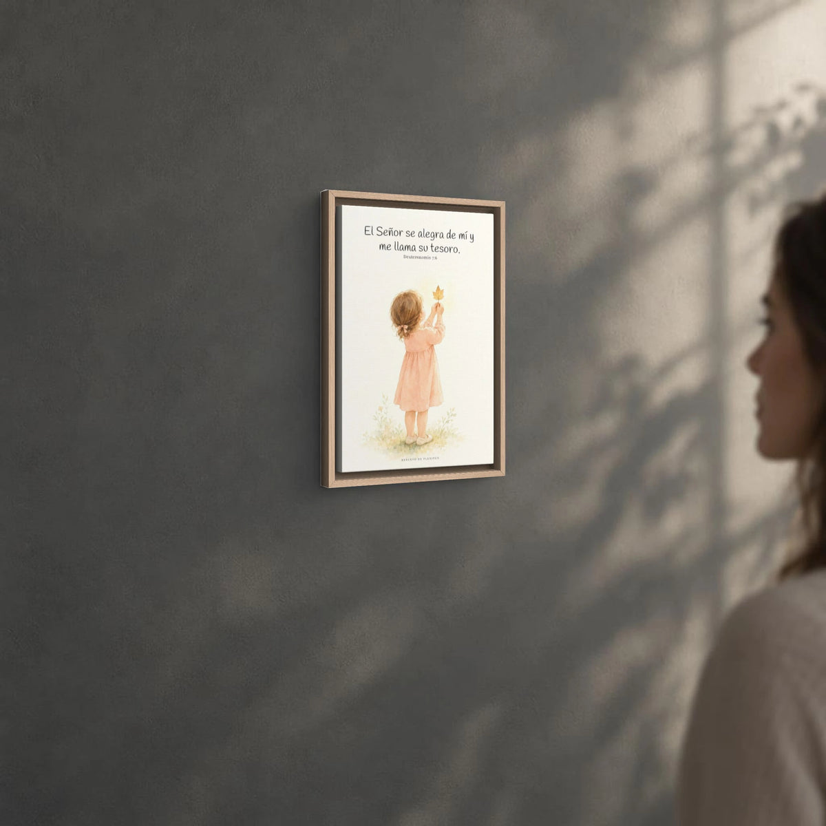 El Señor se alegra de mí | Decoración cristiana enmarcada | Deuteronomio 7:6 — 12×18 pulgadas, marco natural, vista angular ambiental del marco flotante, escala física calibrada