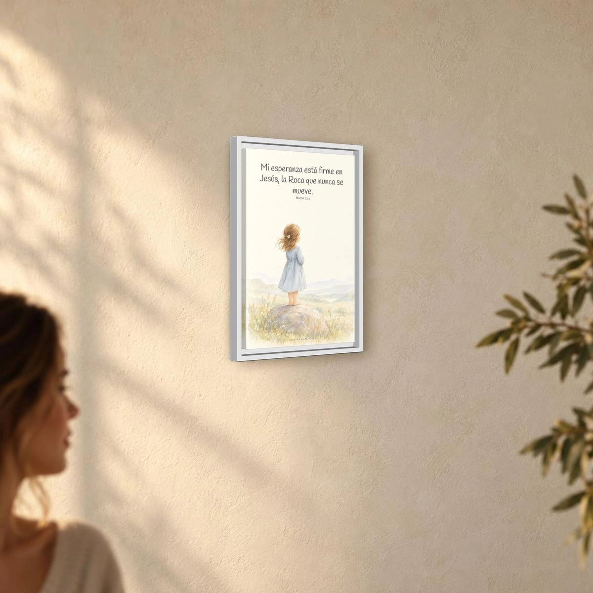 Mi esperanza está firme en Jesús — Lienzo Cristiano Enmarcado | Mateo 7:24 — 12×18 pulgadas, marco blanco, vista angular ambiental del marco flotante, escala física calibrada