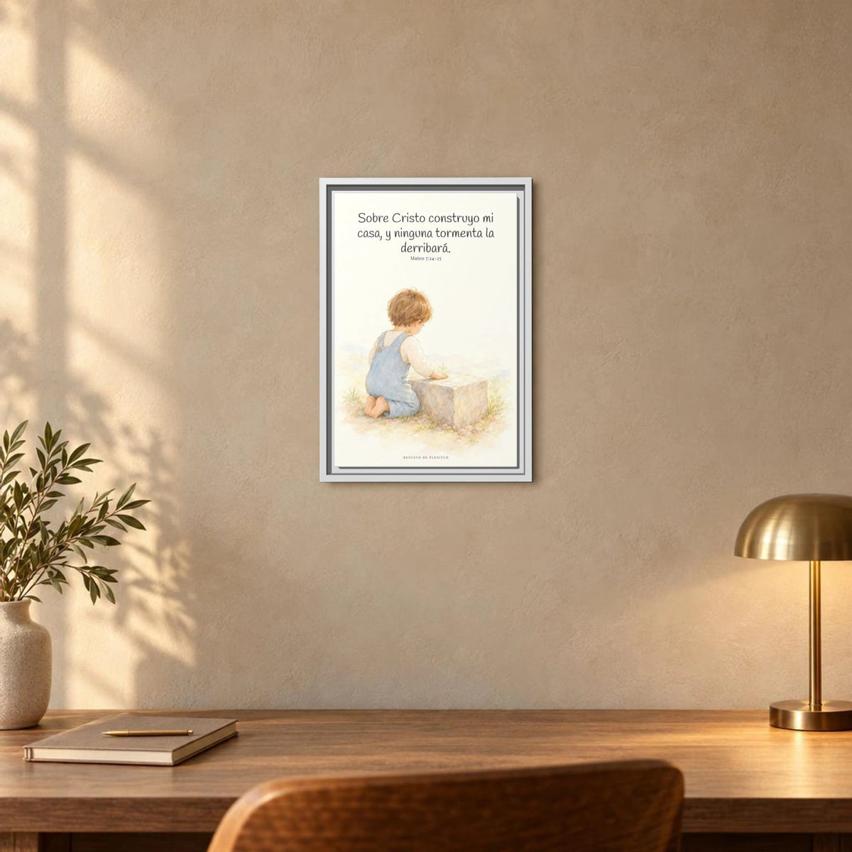 Sobre Cristo construyo mi casa — Lienzo Cristiano Enmarcado | Mateo 7:24-25 — 12×18 pulgadas, marco blanco, vista frontal ambiental, escala física calibrada