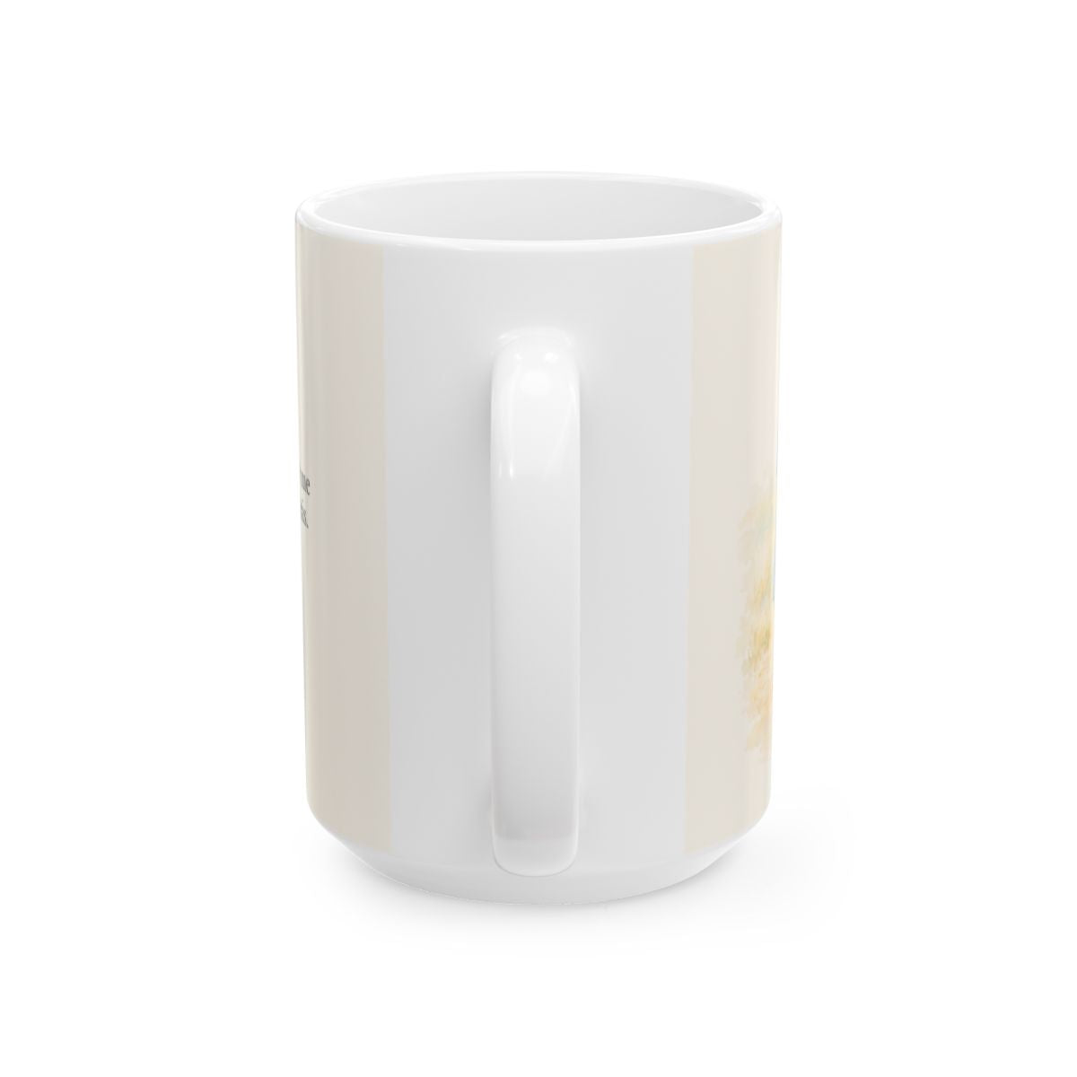 El Señor conduce con ternura a las que tienen cría | Taza de fe para cada mañana | Isaías 40:11 — 15 oz · Vista posterior