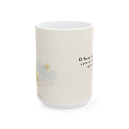 Él piensa en mí con cariño | Taza cristiana para regalar | 1 Pedro 5:7 — 15 oz · Vista frontal