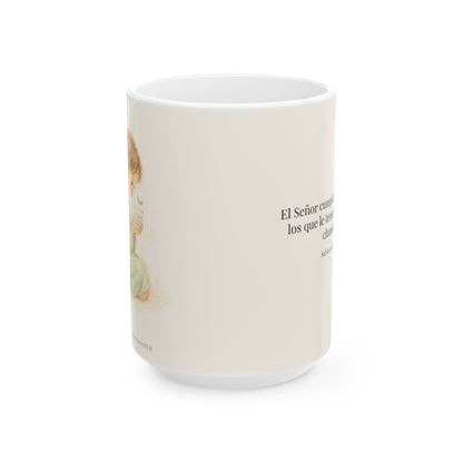 El Señor cumple el deseo de los que le temen | Taza de inspiración bíblica | Salmo 145:19 — 15 oz · Vista frontal