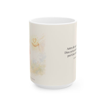 Dios ya me amaba desde antes | Taza de inspiración bíblica | Jeremías 1:5 — 15 oz · Vista frontal