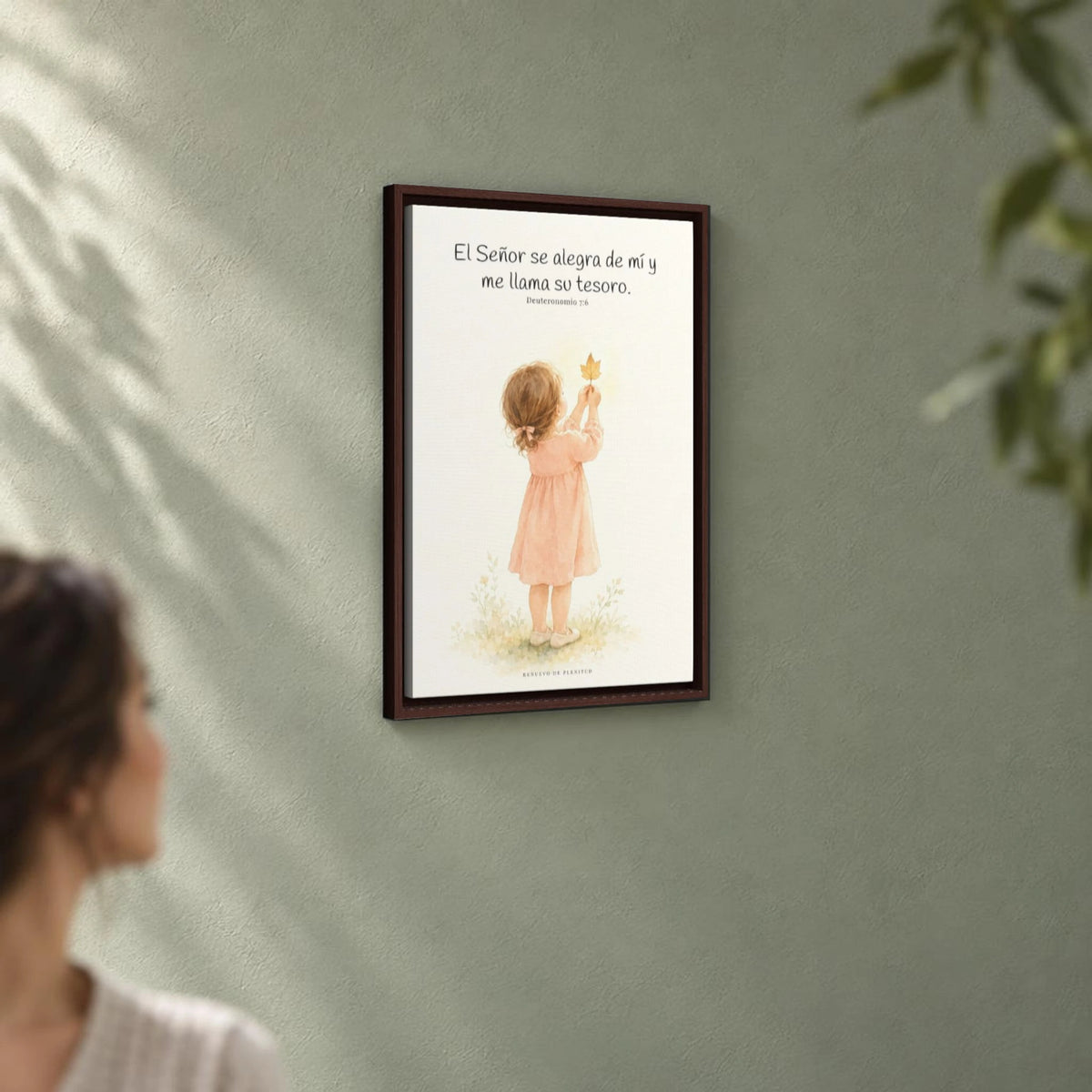 El Señor se alegra de mí | Decoración cristiana enmarcada | Deuteronomio 7:6 — 16×24 pulgadas, marco espresso, vista angular ambiental del marco flotante, escala física calibrada