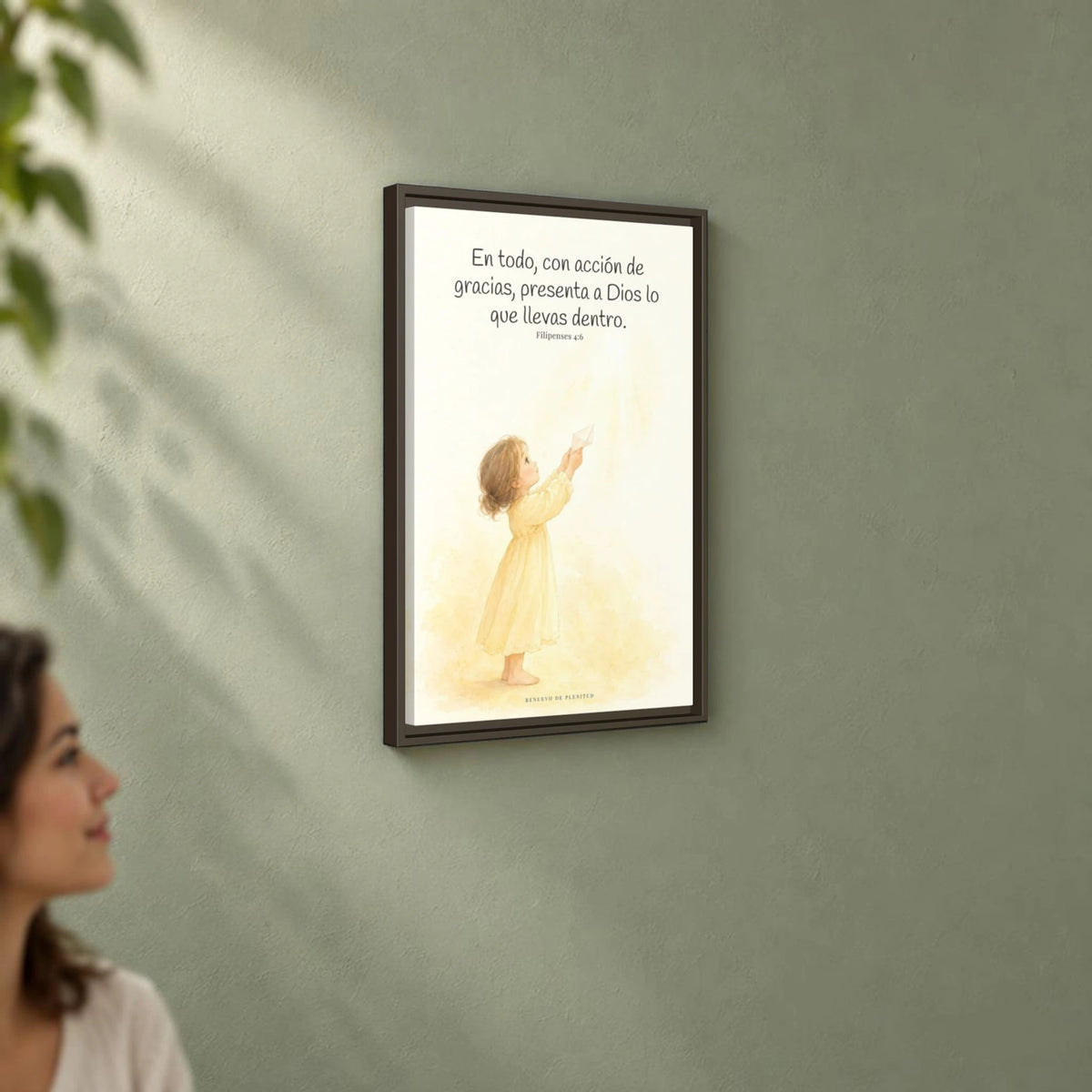 Con acción de gracias, presenta todo a Dios — Lienzo Cristiano Enmarcado | Filipenses 4:6 — 16×24 pulgadas, marco espresso, vista angular ambiental del marco flotante, escala física calibrada