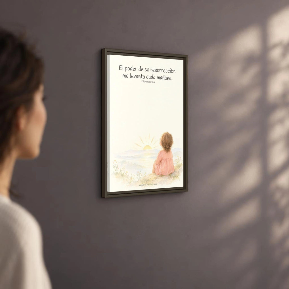 El poder de su resurrección me levanta — Lienzo Cristiano Enmarcado | Filipenses 3:10 — 16×24 pulgadas, marco espresso, vista angular ambiental del marco flotante, escala física calibrada