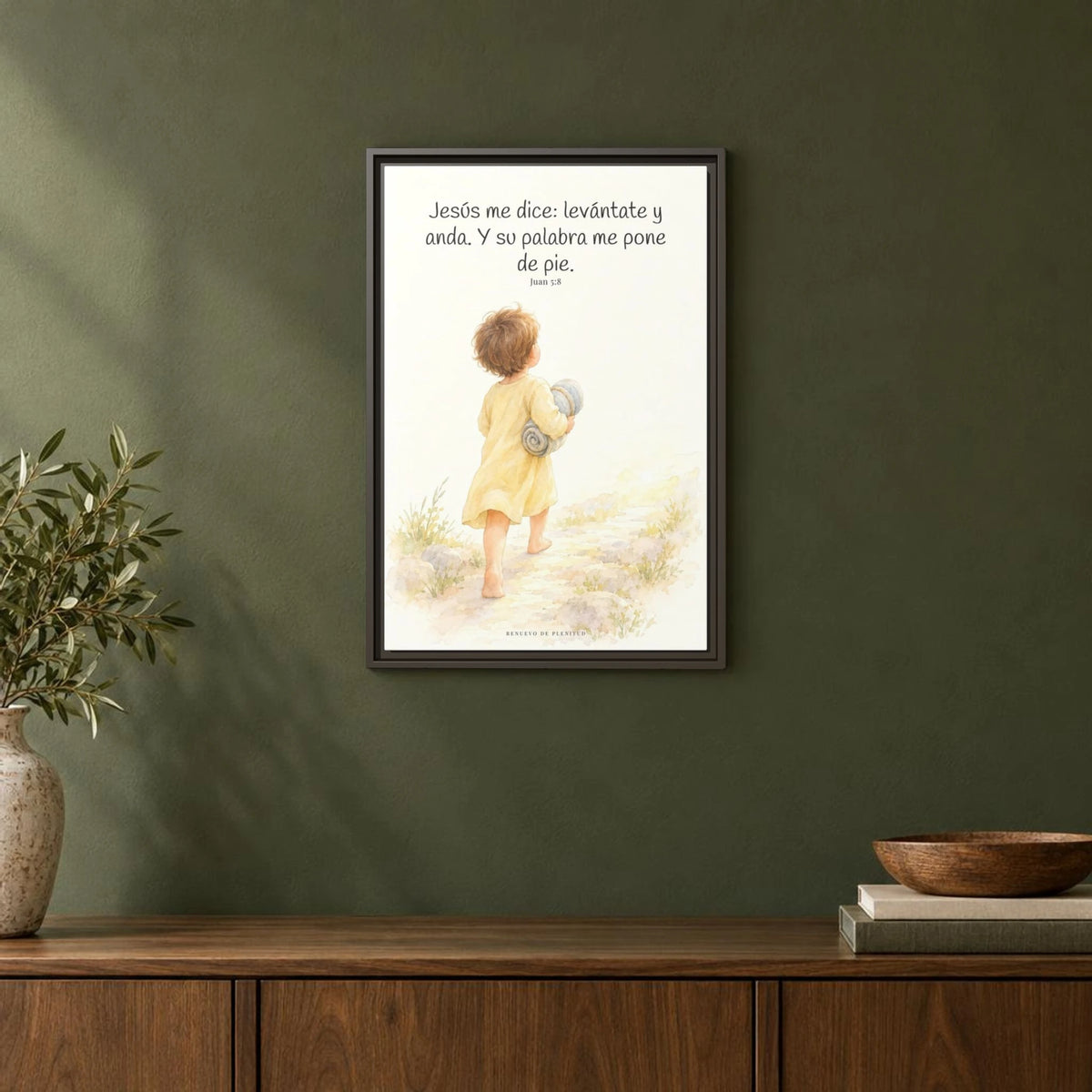 Levántate, toma tu lecho y anda — Lienzo Cristiano Enmarcado | Juan 5:8 — 16×24 pulgadas, marco espresso, vista frontal ambiental, escala física calibrada