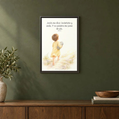 Levántate, toma tu lecho y anda — Lienzo Cristiano Enmarcado | Juan 5:8 — 16×24 pulgadas, marco espresso, vista frontal ambiental, escala física calibrada