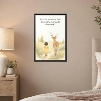 Jehová va delante de ti — Lienzo Cristiano Enmarcado | Deuteronomio 31:8 — 16×24 pulgadas, marco espresso, vista frontal ambiental, escala física calibrada