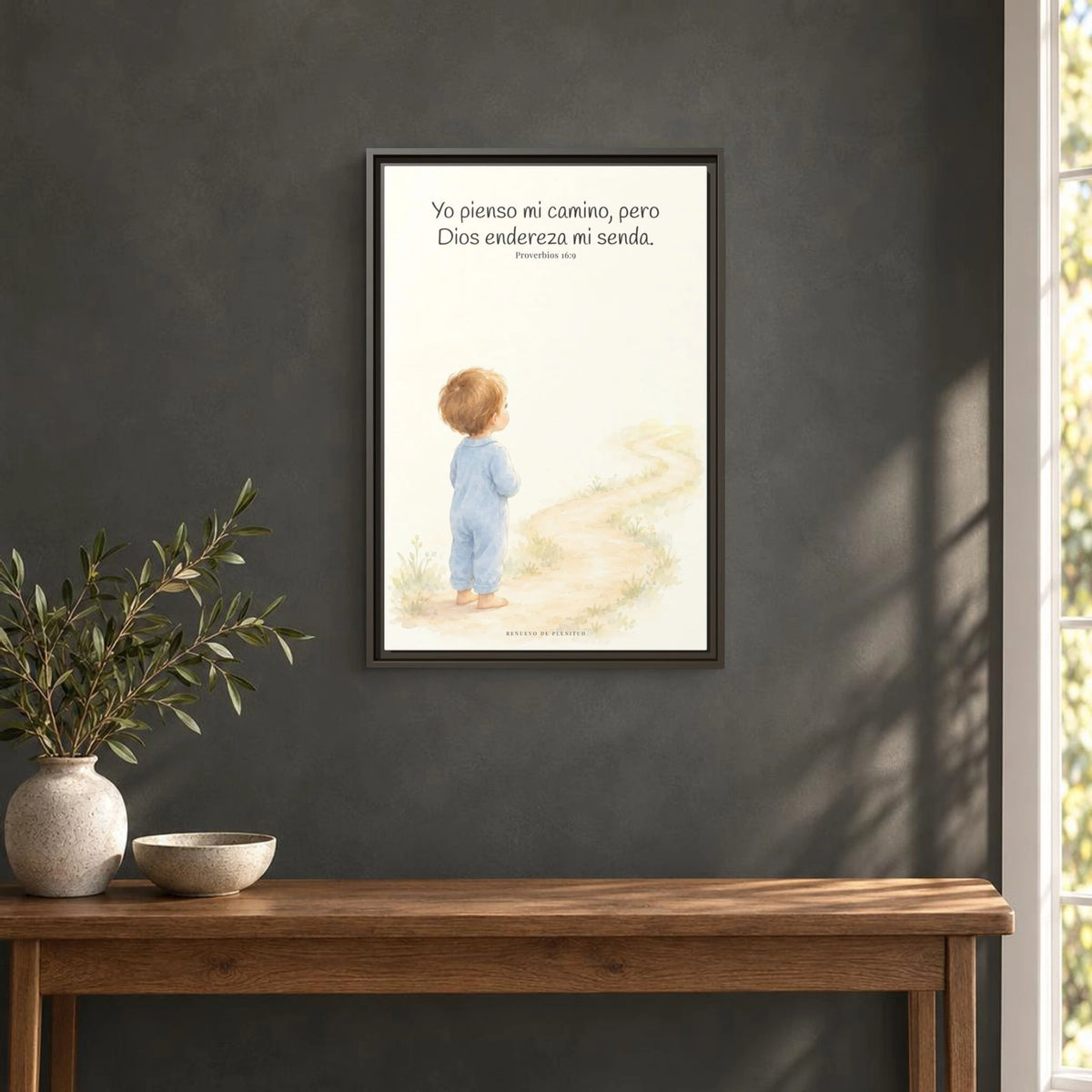 El corazón del hombre piensa, Dios endereza — Lienzo Cristiano Enmarcado | Proverbios 16:9 — 16×24 pulgadas, marco espresso, vista frontal ambiental, escala física calibrada