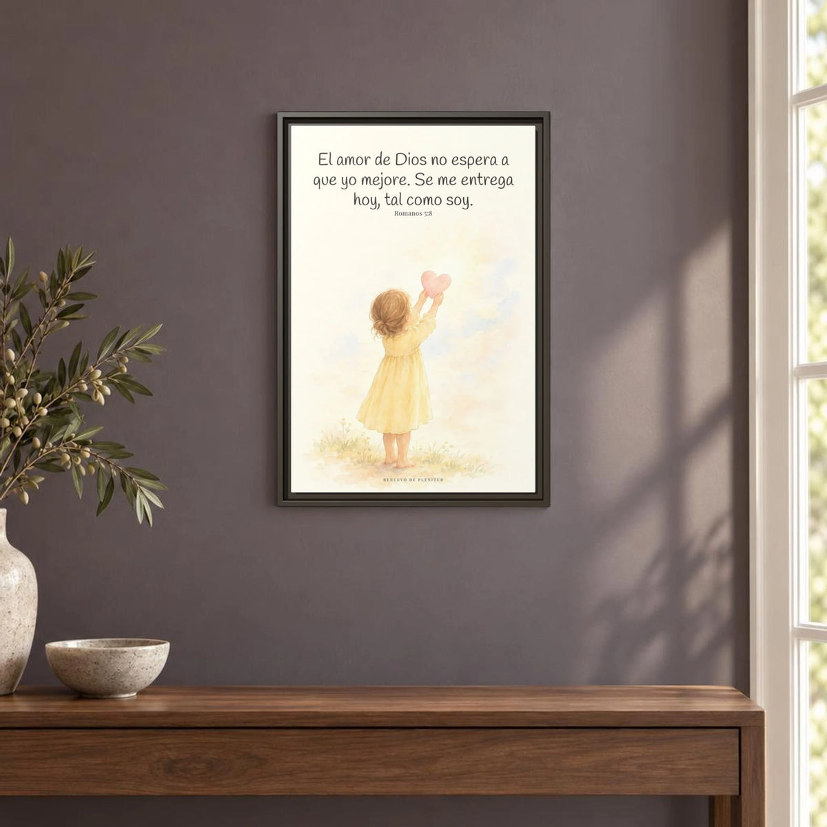 Dios demuestra su amor para conmigo — Lienzo Cristiano Enmarcado | Romanos 5:8 — 16×24 pulgadas, marco espresso, vista frontal ambiental, escala física calibrada