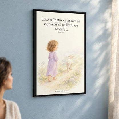 El buen Pastor va delante de mí | Decoración de fe para pared | Juan 10:27 — 24×36 pulgadas, marco negro, vista angular ambiental del marco flotante, escala física calibrada