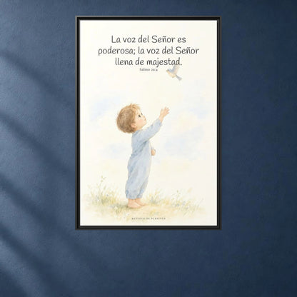 La voz de Jehová es poderosa y llena de majestad — Lienzo Cristiano Enmarcado | Salmo 29:4 — 24×36 pulgadas, marco negro, vista frontal ambiental, escala física calibrada