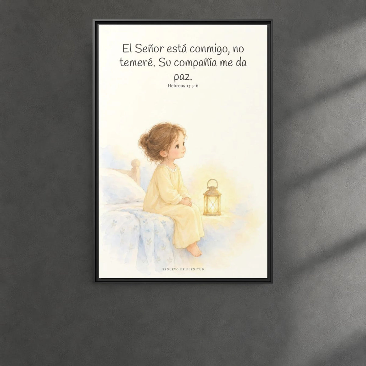 El Señor está conmigo, no temeré — Lienzo Cristiano Enmarcado | Hebreos 13:5-6 — 24×36 pulgadas, marco negro, vista frontal ambiental, escala física calibrada