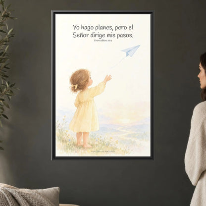 Jehová dirige mis pasos — Lienzo Cristiano Enmarcado | Proverbios 16:9 — 24×36 pulgadas, marco negro, vista frontal ambiental, escala física calibrada