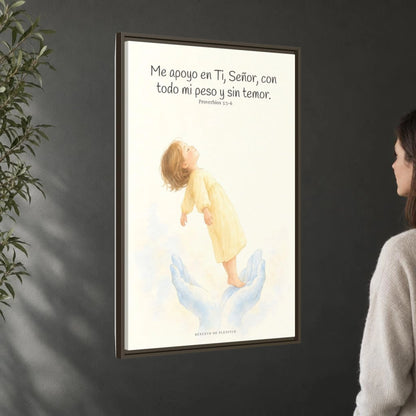 En Jehová confío de todo corazón — Lienzo Cristiano Enmarcado | Proverbios 3:5-6 — 24×36 pulgadas, marco espresso, vista angular ambiental del marco flotante, escala física calibrada