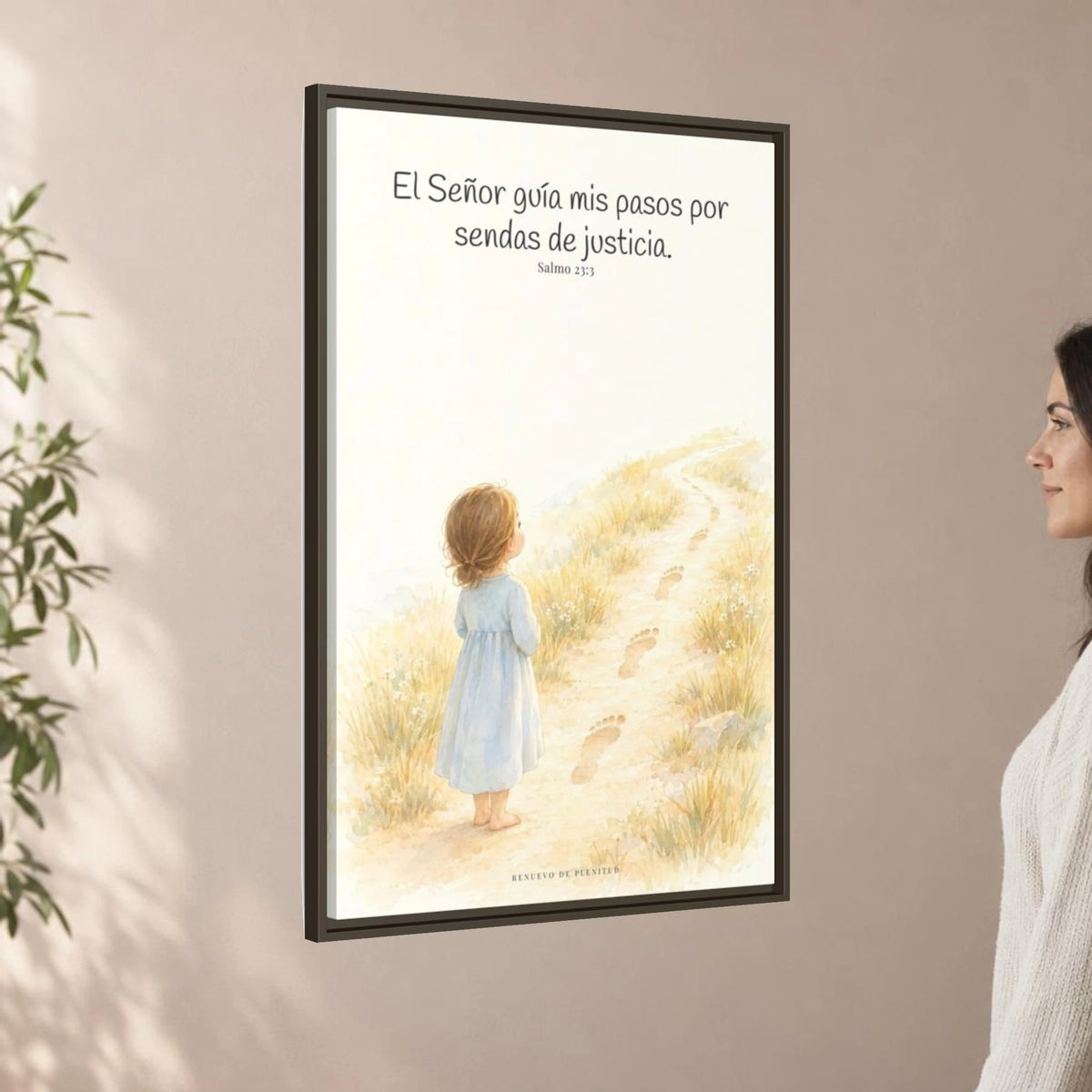 El Señor guía mis pasos — Lienzo Cristiano Enmarcado | Salmo 23:3 — 24×36 pulgadas, marco espresso, vista angular ambiental del marco flotante, escala física calibrada