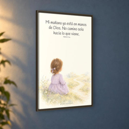 El Señor cuida del día que todavía no llega | Arte bíblico para pared | Mateo 6:34 — 24×36 pulgadas, marco espresso, vista angular ambiental del marco flotante, escala física calibrada