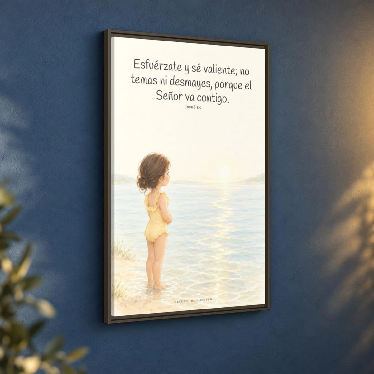 Esfuérzate y sé valiente — Lienzo Cristiano Enmarcado | Josué 1:9 — 24×36 pulgadas, marco espresso, vista angular ambiental del marco flotante, escala física calibrada