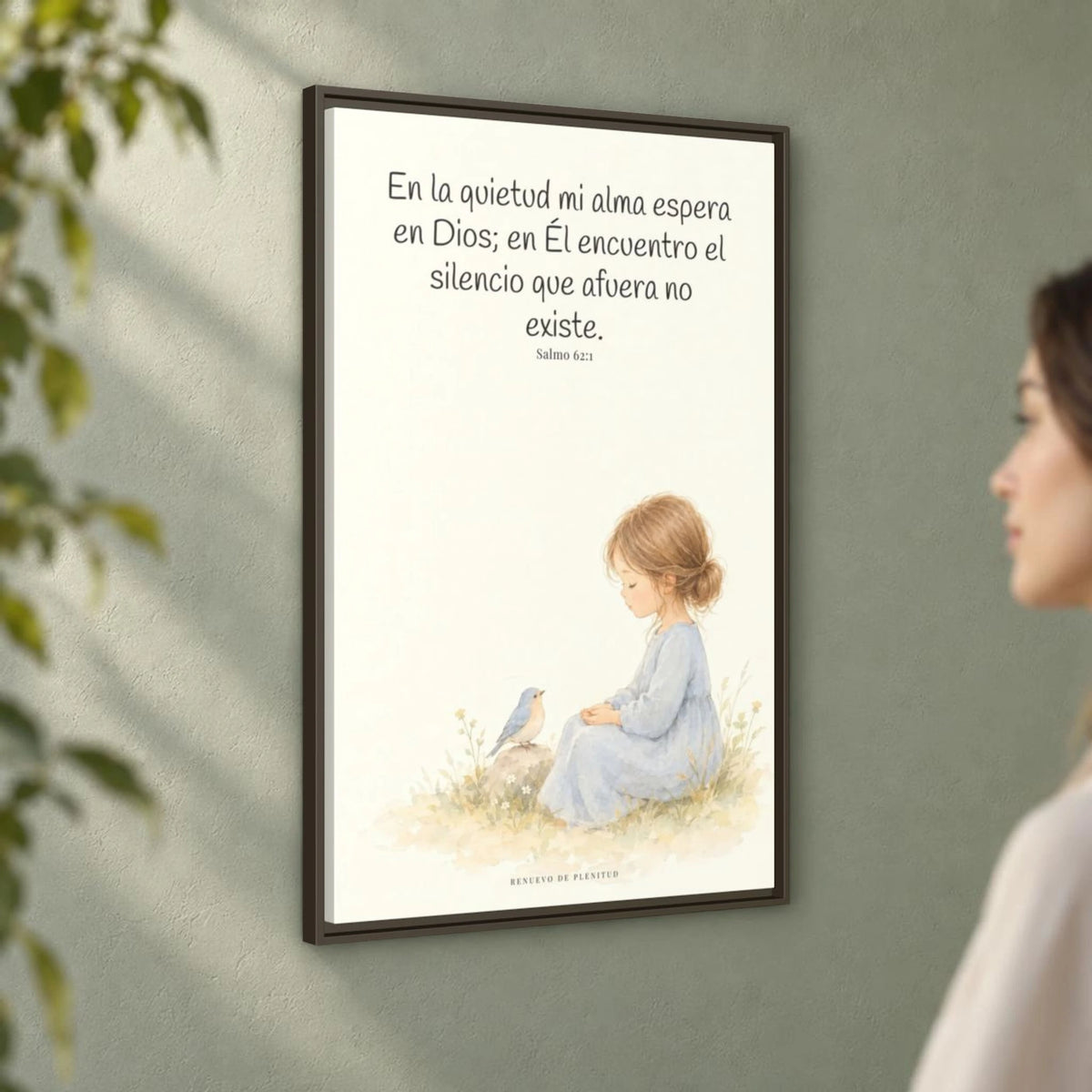 En la quietud, mi alma espera en Dios | Arte de fe en lienzo | Salmo 62:1 — 24×36 pulgadas, marco espresso, vista angular ambiental del marco flotante, escala física calibrada
