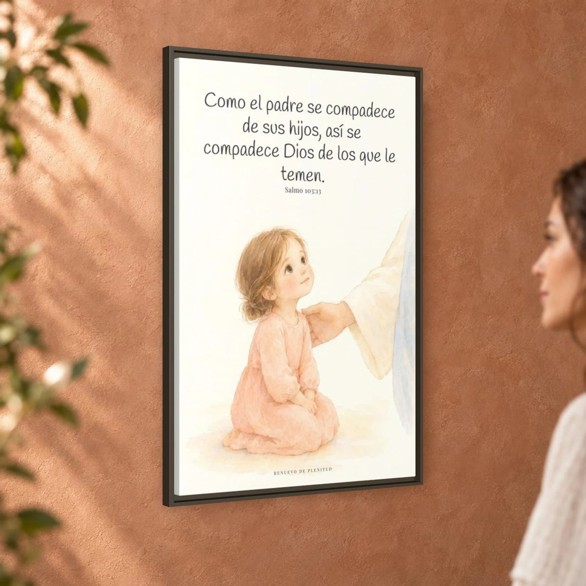 Como el padre se compadece de sus hijos — Lienzo Cristiano Enmarcado | Salmo 103:13 — 24×36 pulgadas, marco espresso, vista angular ambiental del marco flotante, escala física calibrada