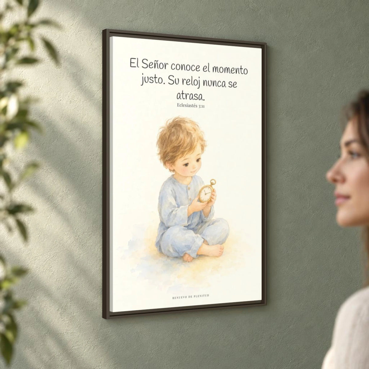 El Señor conoce el momento justo — Lienzo Cristiano Enmarcado | Eclesiastés 3:11 — 24×36 pulgadas, marco espresso, vista angular ambiental del marco flotante, escala física calibrada
