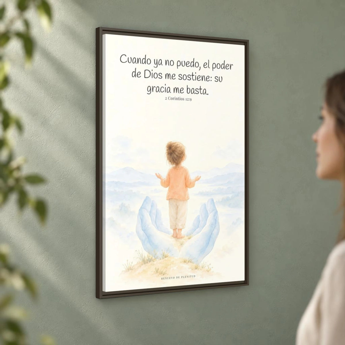 El poder de Dios se perfecciona en mi debilidad — Lienzo Cristiano Enmarcado | 2 Corintios 12:9 — 24×36 pulgadas, marco espresso, vista angular ambiental del marco flotante, escala física calibrada