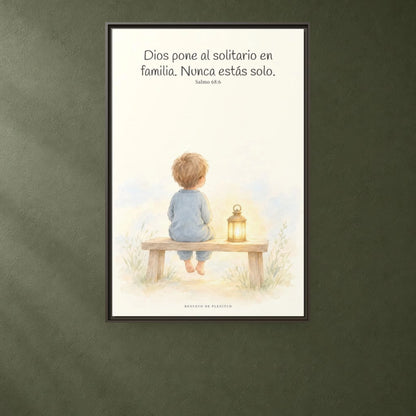Dios pone al solitario en familia — Lienzo Cristiano Enmarcado | Salmo 68:6 — 24×36 pulgadas, marco espresso, vista frontal ambiental, escala física calibrada