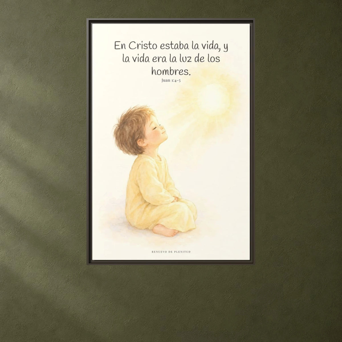 En Cristo está la vida que ilumina a todos | Cuadro de fe enmarcado | Juan 1:4-5 — 24×36 pulgadas, marco espresso, vista frontal ambiental, escala física calibrada