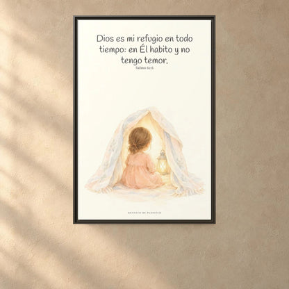 Dios es mi refugio en todo tiempo — Lienzo Cristiano Enmarcado | Salmo 62:6 — 24×36 pulgadas, marco espresso, vista frontal ambiental, escala física calibrada
