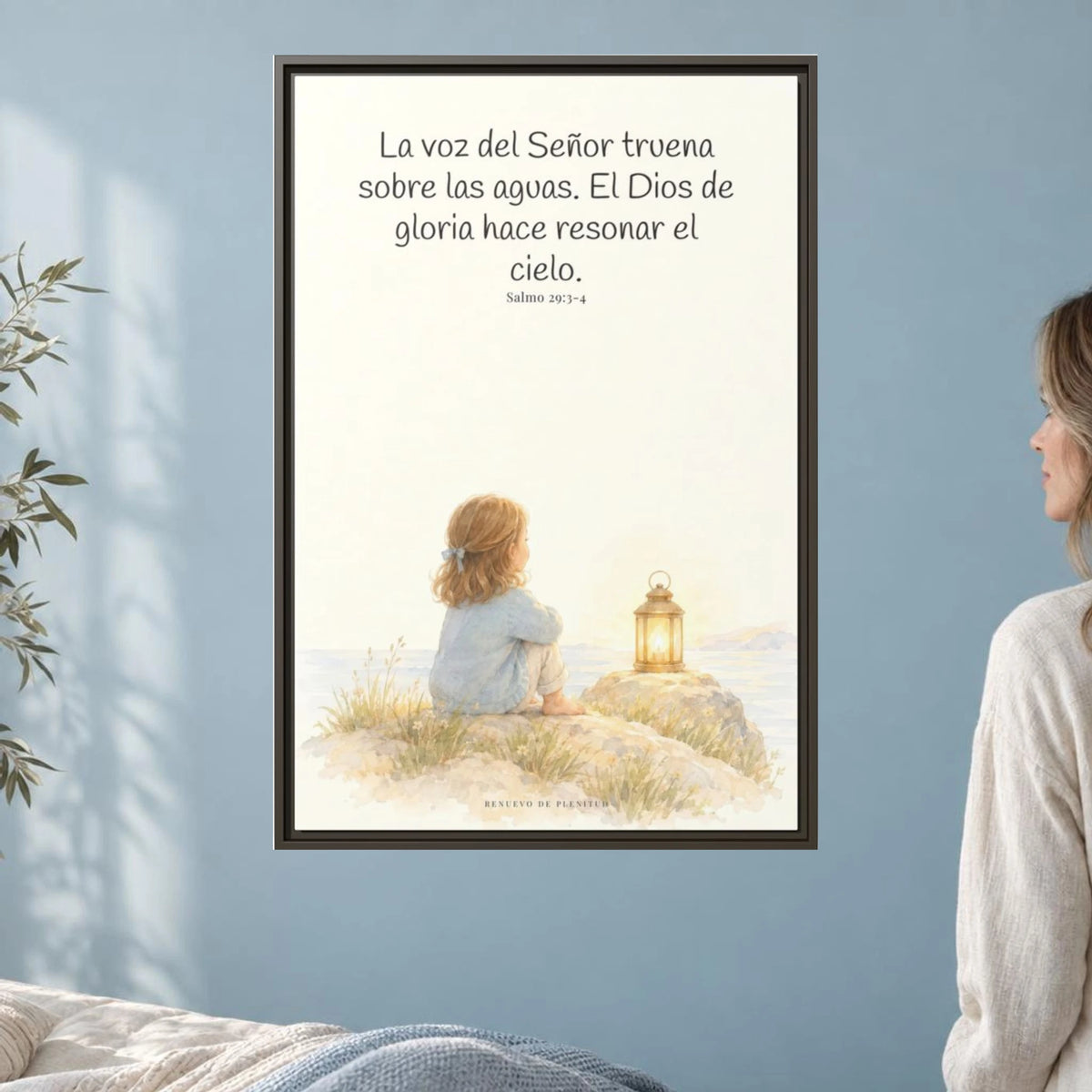 La voz de Jehová truena sobre las aguas — Lienzo Cristiano Enmarcado | Salmo 29:3-4 — 24×36 pulgadas, marco espresso, vista frontal ambiental, escala física calibrada