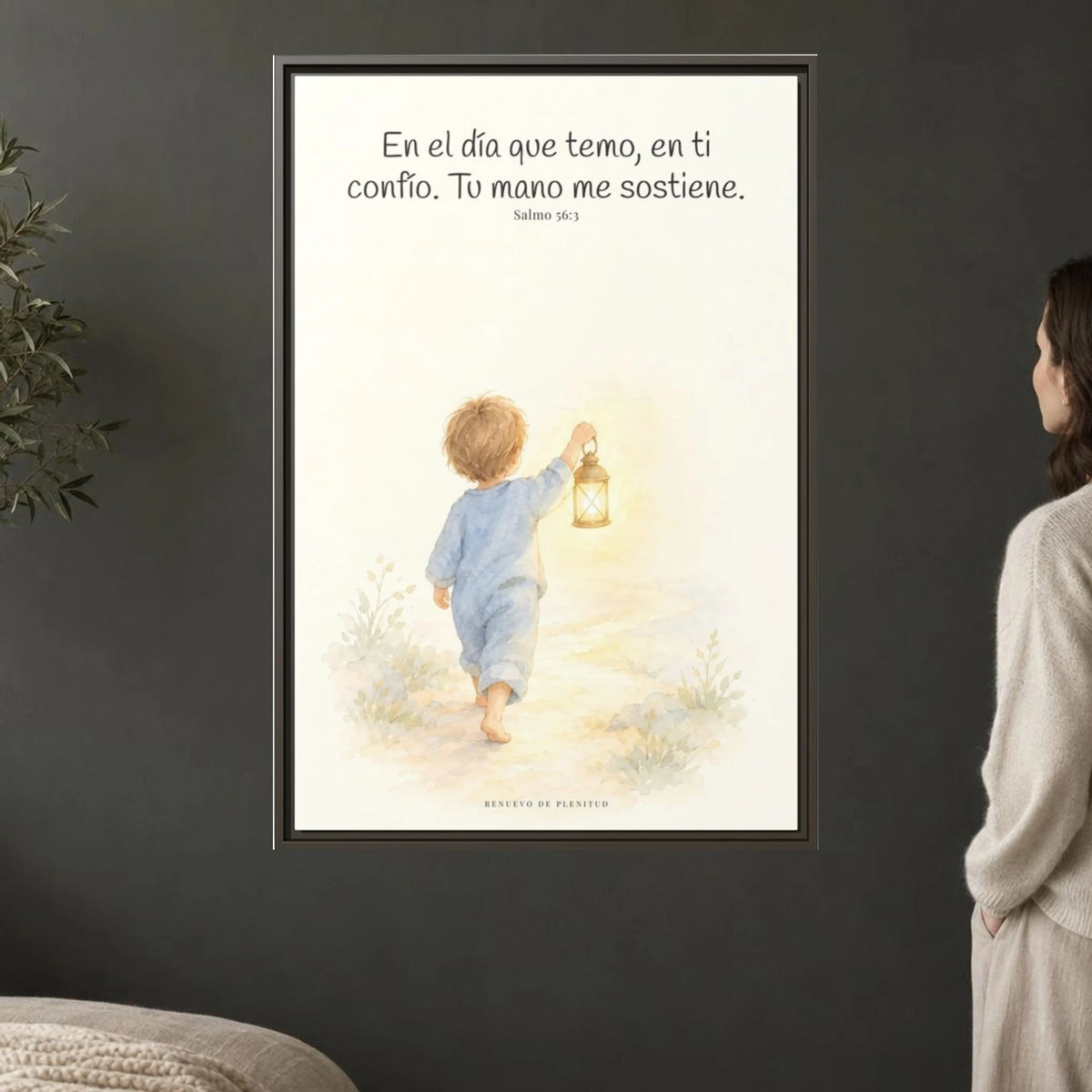 En el día que temo, en ti confío — Lienzo Cristiano Enmarcado | Salmo 56:3 — 24×36 pulgadas, marco espresso, vista frontal ambiental, escala física calibrada