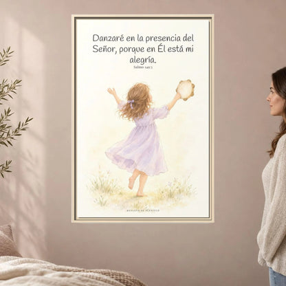 Danzaré en la presencia del Señor — Lienzo Cristiano Enmarcado | Salmo 149:3 — 24×36 pulgadas, marco natural, vista frontal ambiental, escala física calibrada