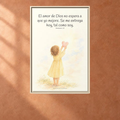 Dios demuestra su amor para conmigo — Lienzo Cristiano Enmarcado | Romanos 5:8 — 24×36 pulgadas, marco natural, vista frontal ambiental, escala física calibrada