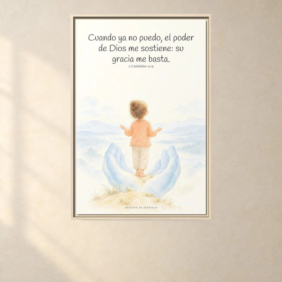 El poder de Dios se perfecciona en mi debilidad — Lienzo Cristiano Enmarcado | 2 Corintios 12:9 — 24×36 pulgadas, marco natural, vista frontal ambiental, escala física calibrada